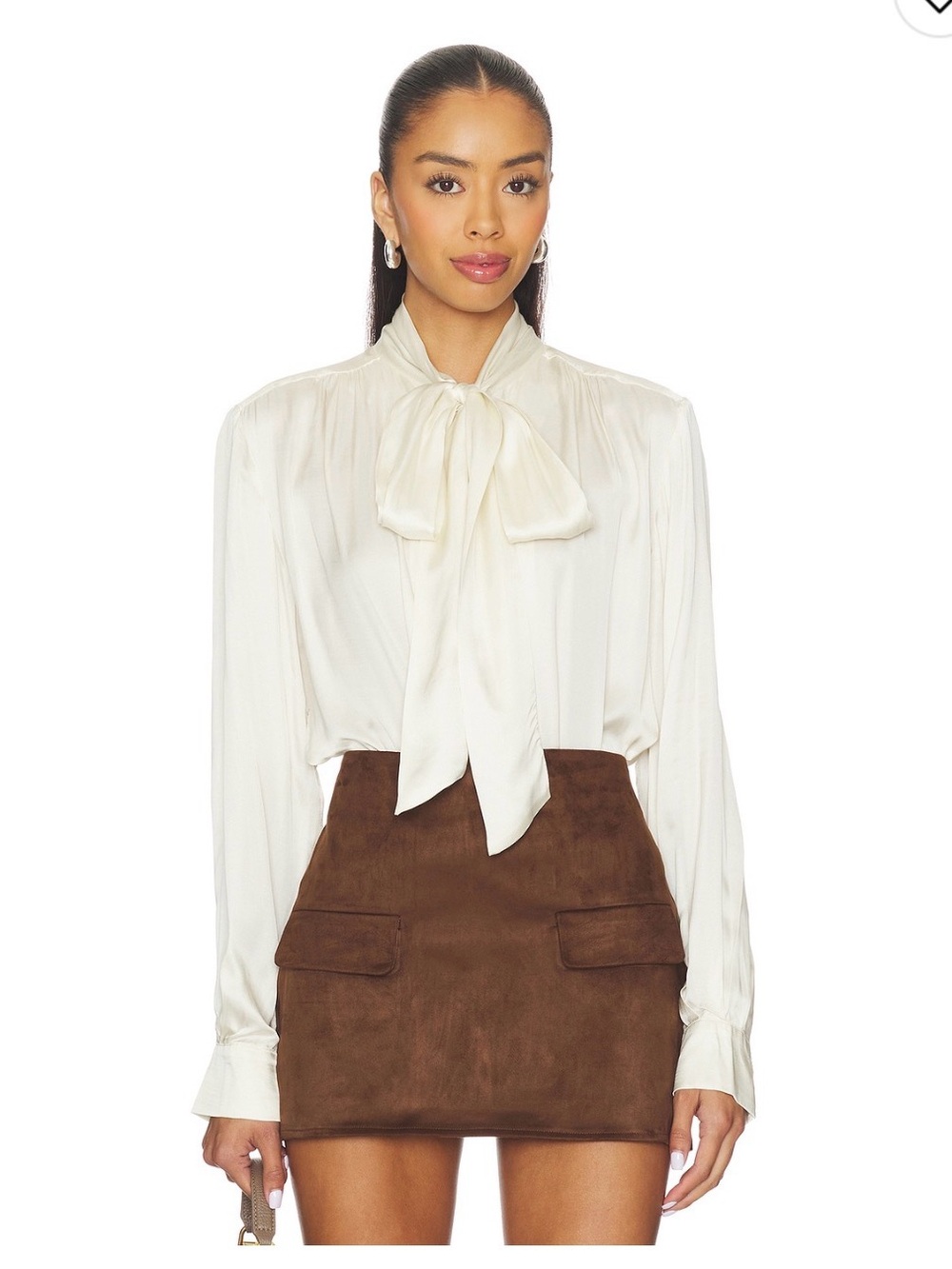 Top in cream